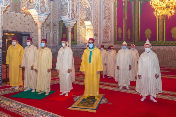 Sa Majesté le Roi Mohammed VI, Amir Al-Mouminine, que Dieu L'assiste, commémore Laylat Al-Qadr bénie