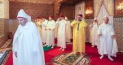 أمير المؤمنين صاحب الجلالة الملك محمد السادس، نصره الله، يؤدي صلاة عيد الفطر المبارك