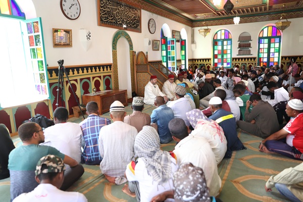 فرع مؤسسة محمد السادس للعلماء الأفارقة بمدغشقر يحيي ذكرى وفاة جلالة الملك محمد الخامس بأنتسيرابي