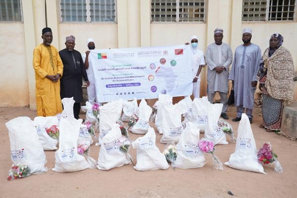 بنين – فرع مؤسسة محمد السادس للعلماء الأفارقة ينظم عدداً من المبادرات الاجتماعية لفائدة الأسر المعوزة والمرضى والتلاميذ