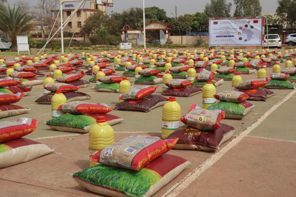 بوركينا فاسو – فرع مؤسسة محمد السادس للعلماء الأفارقة ينظم عملية تضامنية لتوزيع سلات غذائية خلال شهر رمضان